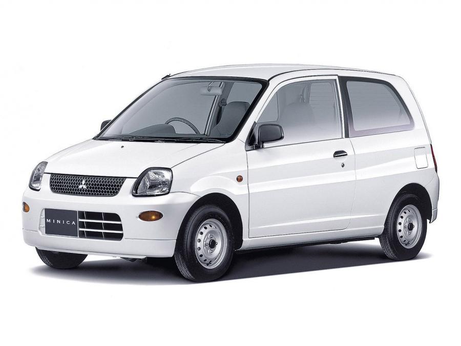 Mitsubishi Minica 3-Door '1998